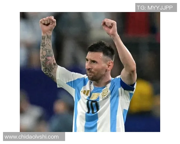 小日子里的足球明星们如何在绿茵场上书写传奇人生